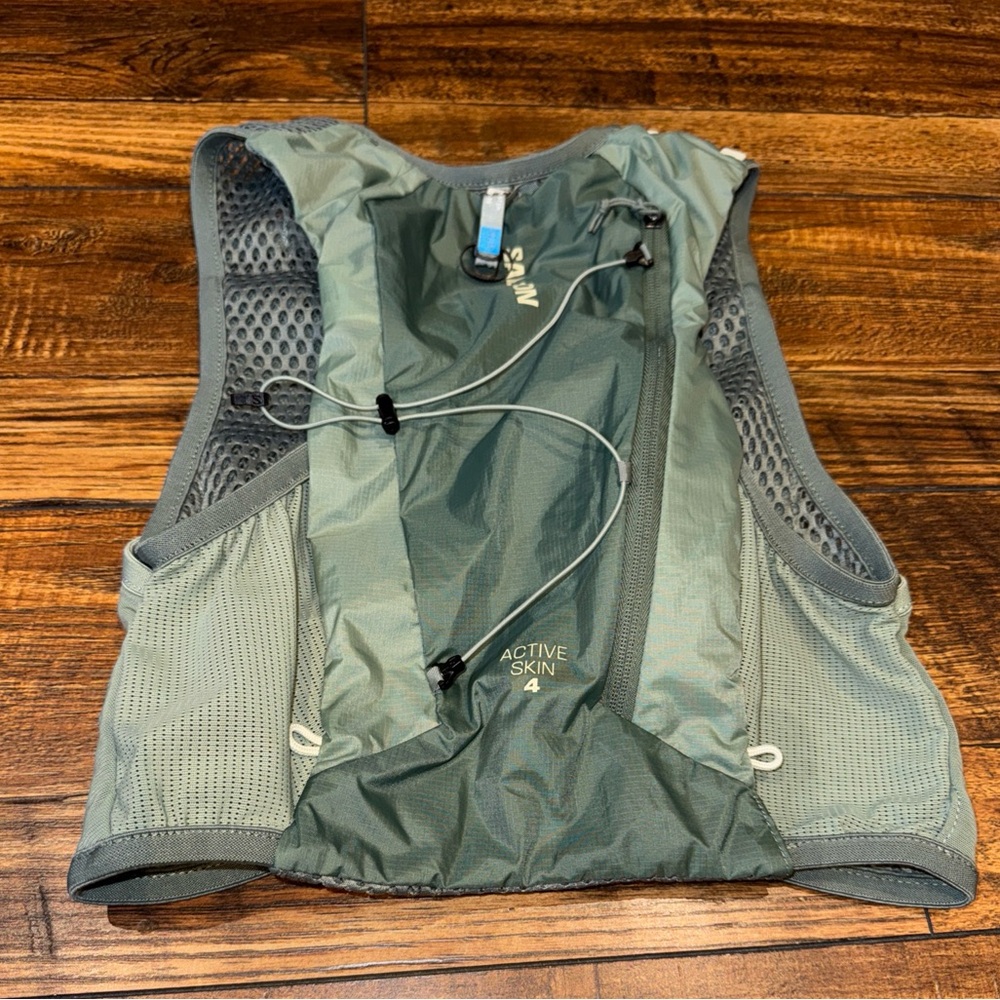 Salomon Active Skin 4 Running Hydration Vest in Teal